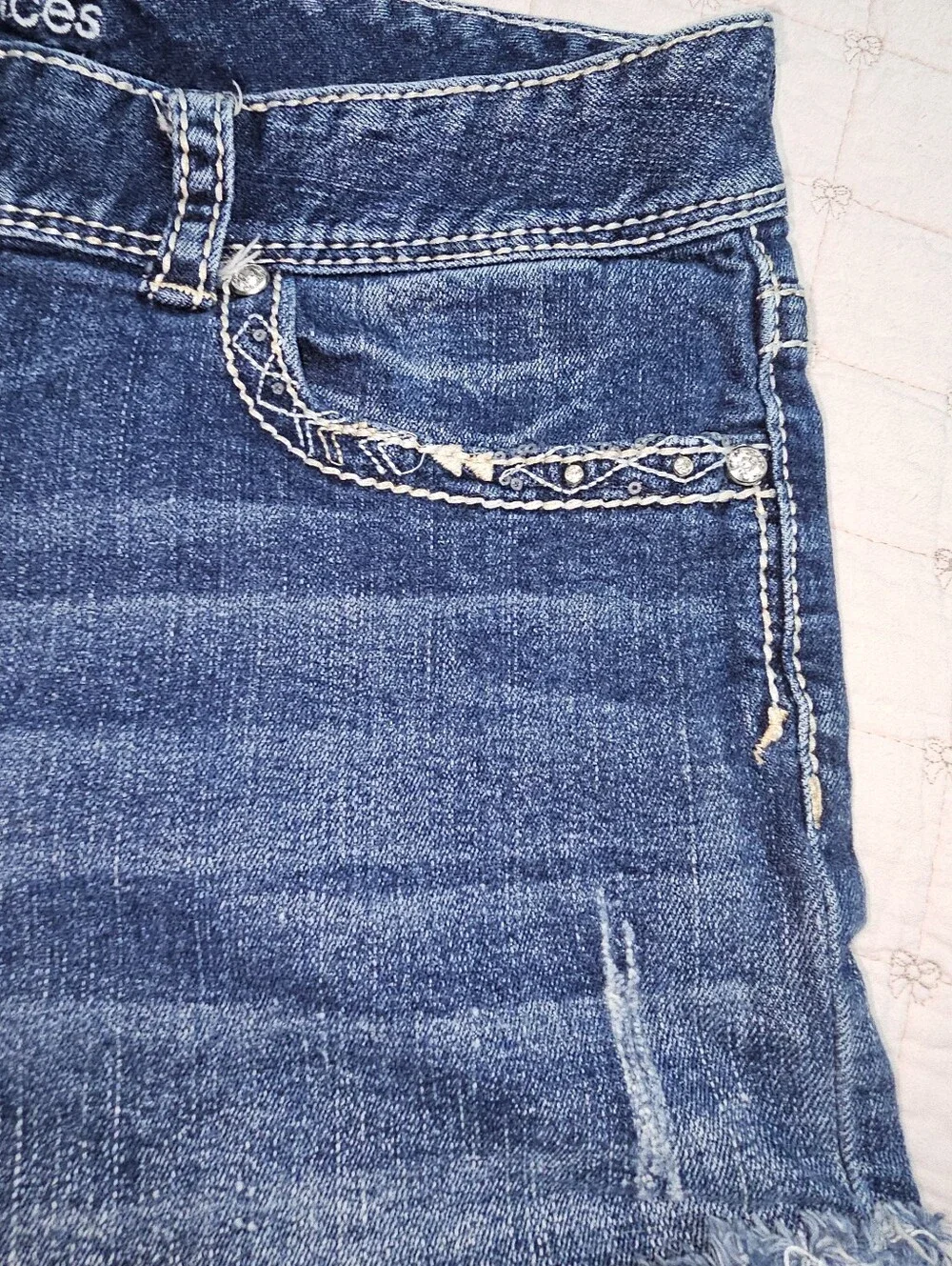 Women's Maurices Embroidered Jean Shorts Sz 13/14